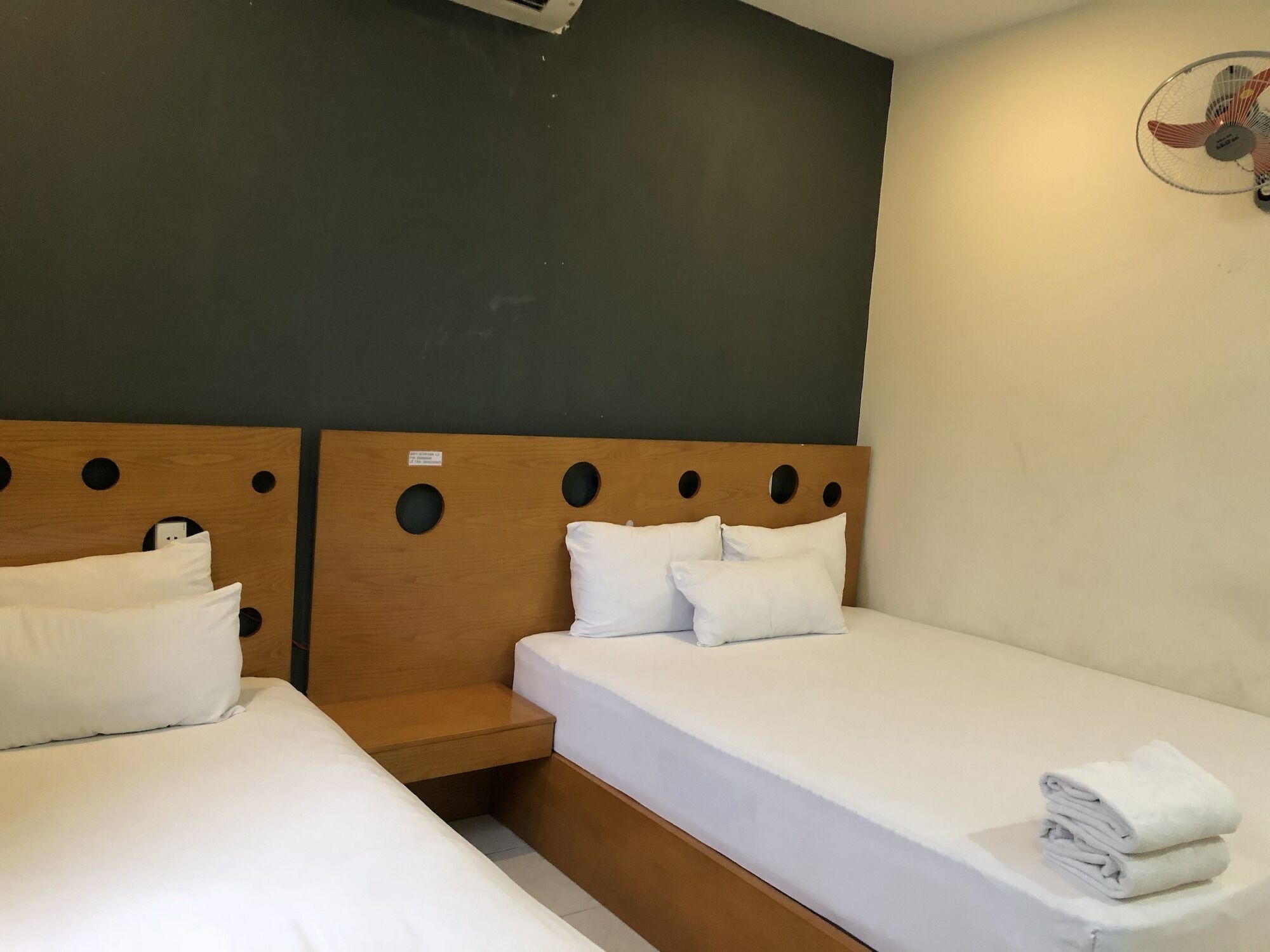 Istay Inn Hotel Хошимін Екстер'єр фото